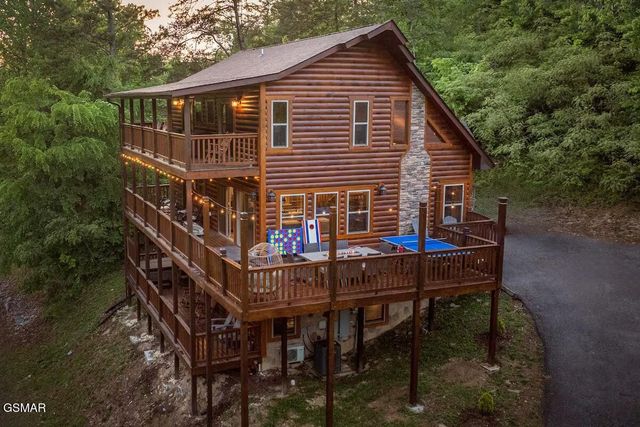 2359 Alpine Village Way, Pigeon Forge, TN 37863