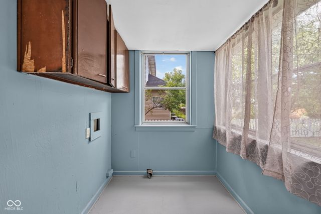 404 N Grant Avenue, Indianapolis, IN 46201