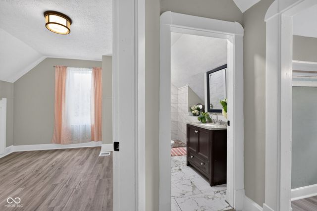 404 N Grant Avenue, Indianapolis, IN 46201