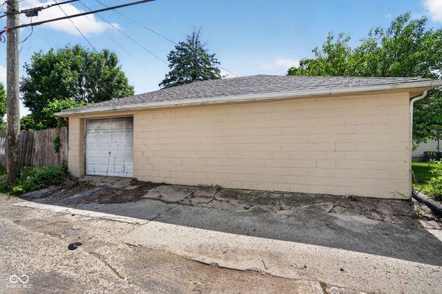 404 N Grant Avenue, Indianapolis, IN 46201