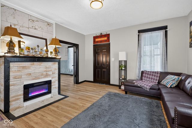 404 N Grant Avenue, Indianapolis, IN 46201