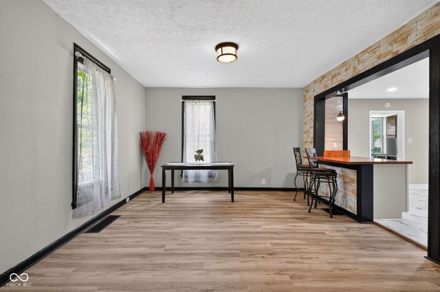 404 N Grant Avenue, Indianapolis, IN 46201