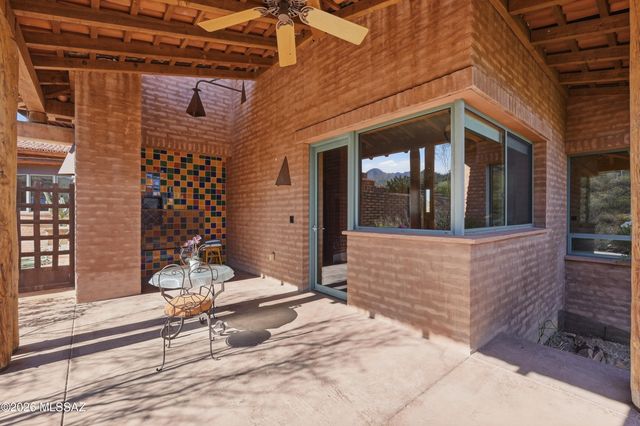 6780 W Banded Gecko Way, Tucson, AZ 85745