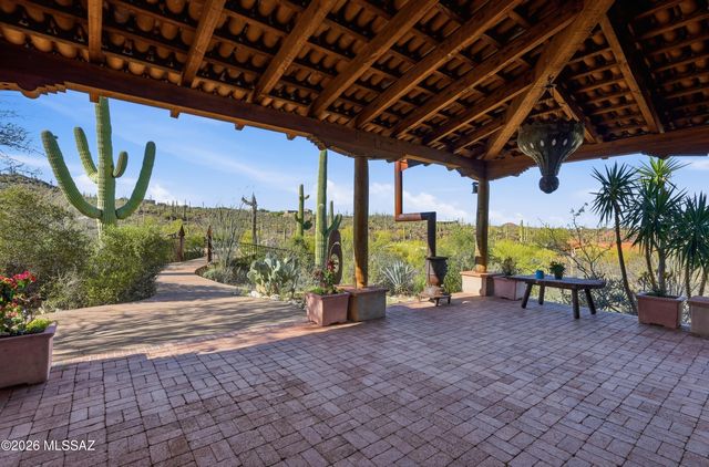 6780 W Banded Gecko Way, Tucson, AZ 85745