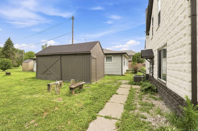 47561 Forton St Street, Chesterfield, MI 48047