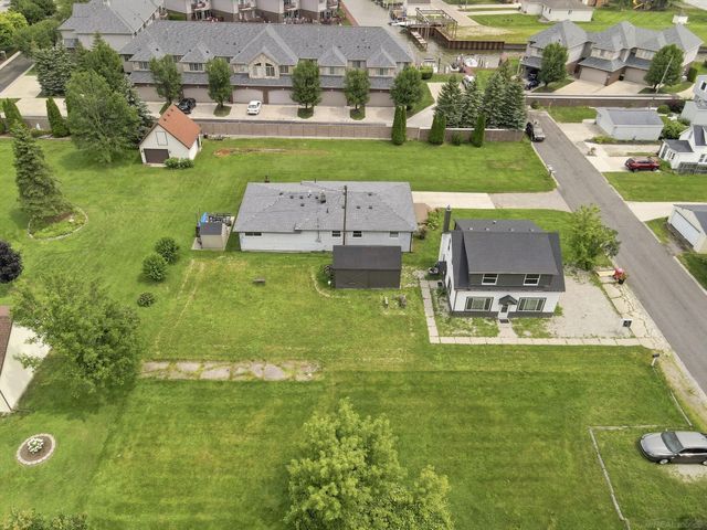 47561 Forton St Street, Chesterfield, MI 48047