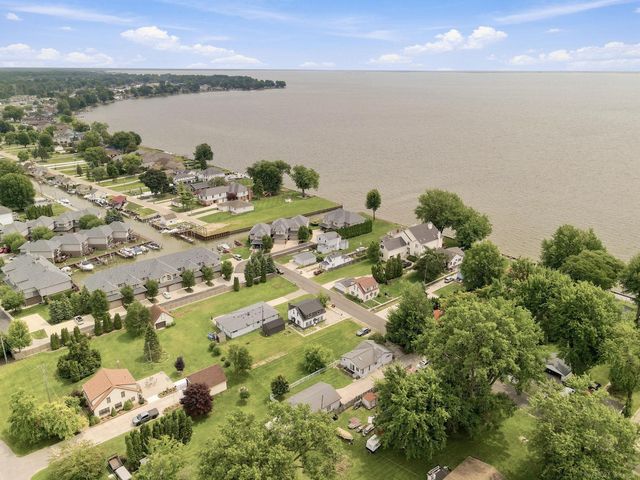 47561 Forton St Street, Chesterfield, MI 48047