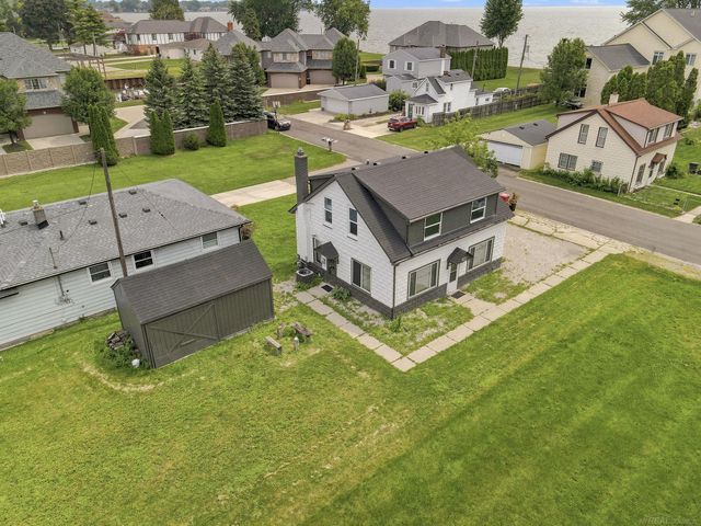47561 Forton St Street, Chesterfield, MI 48047