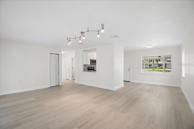 548 BAYWOOD DRIVE S, Dunedin, FL 34698