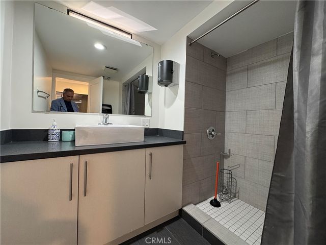 11100 Sheldon, Sunland, CA 91352