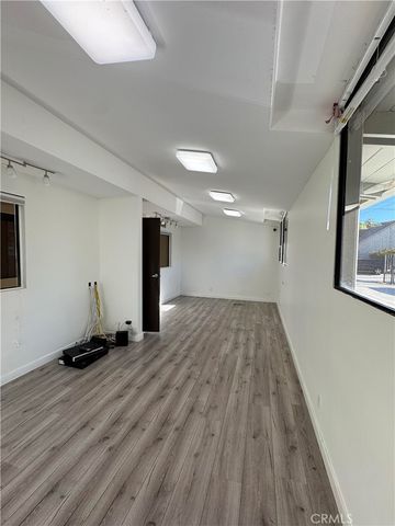 11100 Sheldon, Sunland, CA 91352