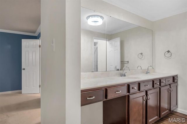 2335 Manor Grove Drive 10, Chesterfield, MO 63017