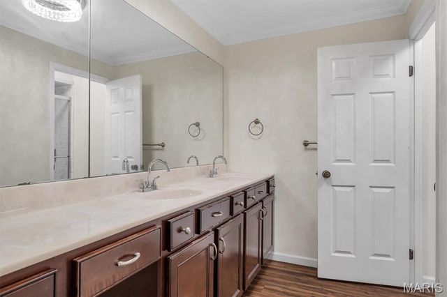 2335 Manor Grove Drive 10, Chesterfield, MO 63017