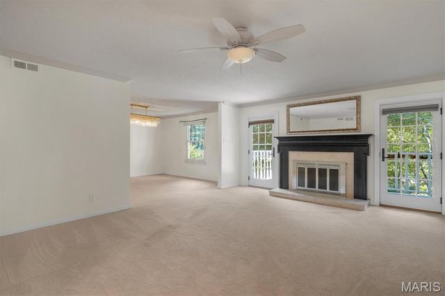 2335 Manor Grove Drive 10, Chesterfield, MO 63017