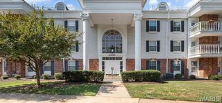 2335 Manor Grove Drive 10, Chesterfield, MO 63017
