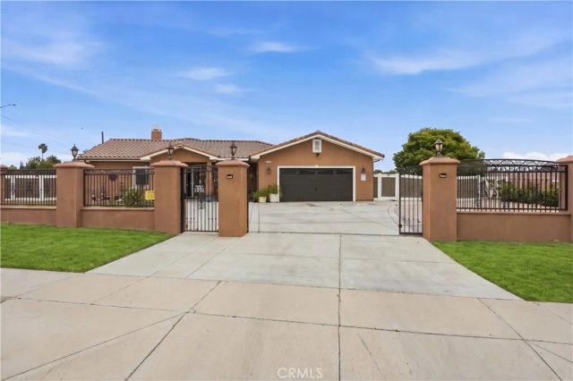 5981 Mitchell, Riverside, CA 92505
