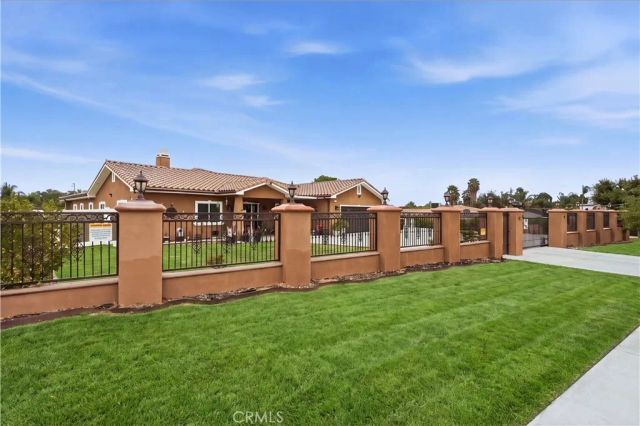 5981 Mitchell, Riverside, CA 92505