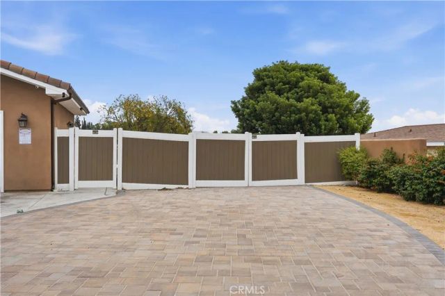 5981 Mitchell, Riverside, CA 92505