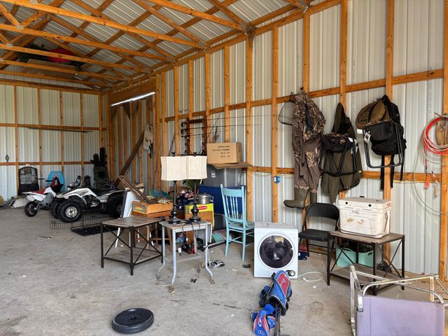 17196 Farm Road 2030, Aurora, MO 65605