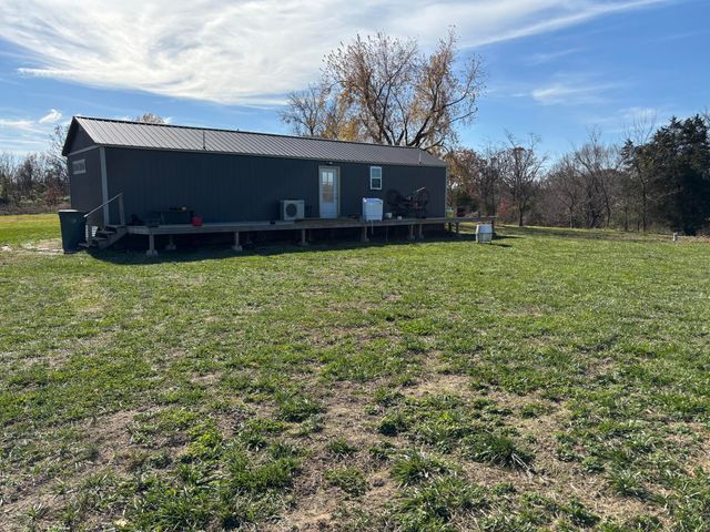 17196 Farm Road 2030, Aurora, MO 65605