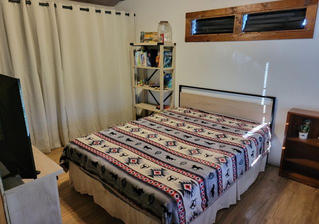 17196 Farm Road 2030, Aurora, MO 65605