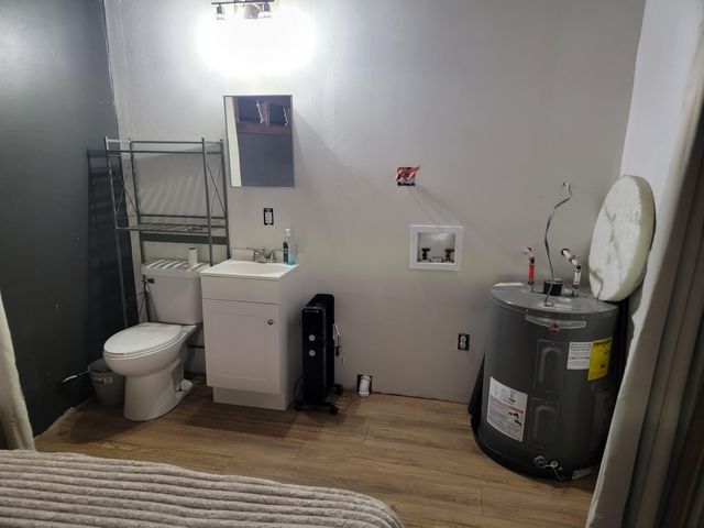 17196 Farm Road 2030, Aurora, MO 65605