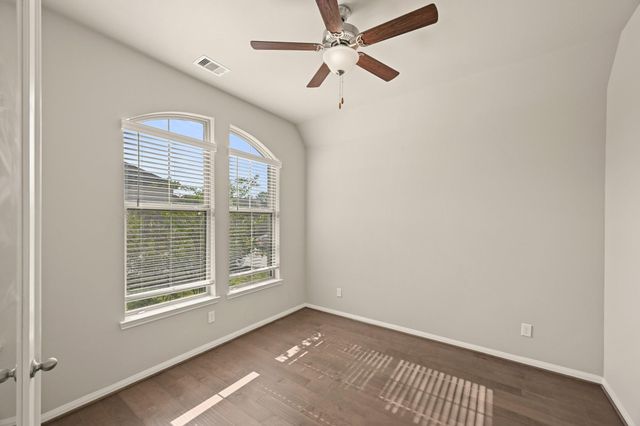 15019 Mulberry Hallow Street, Conroe, TX 77302