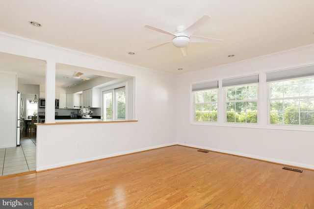 12824 MOUNT ROYAL LN, Fairfax, VA 22033