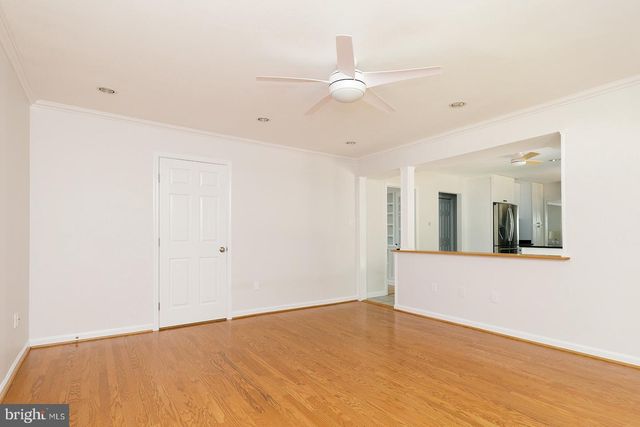 12824 MOUNT ROYAL LN, Fairfax, VA 22033