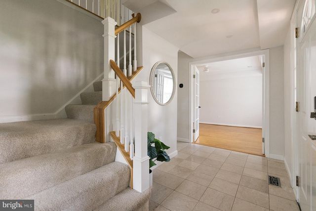 12824 MOUNT ROYAL LN, Fairfax, VA 22033