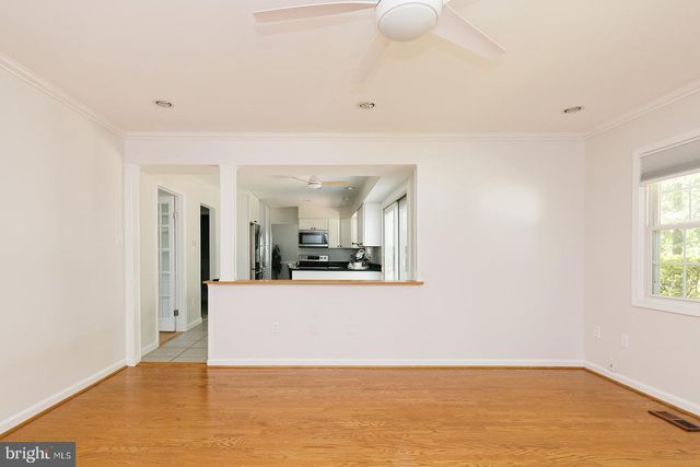 12824 MOUNT ROYAL LN, Fairfax, VA 22033