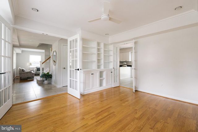 12824 MOUNT ROYAL LN, Fairfax, VA 22033