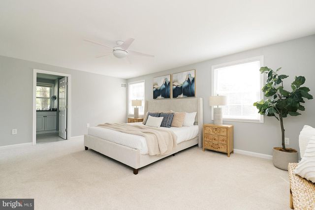 12824 MOUNT ROYAL LN, Fairfax, VA 22033