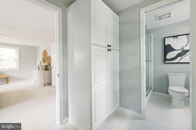 12824 MOUNT ROYAL LN, Fairfax, VA 22033