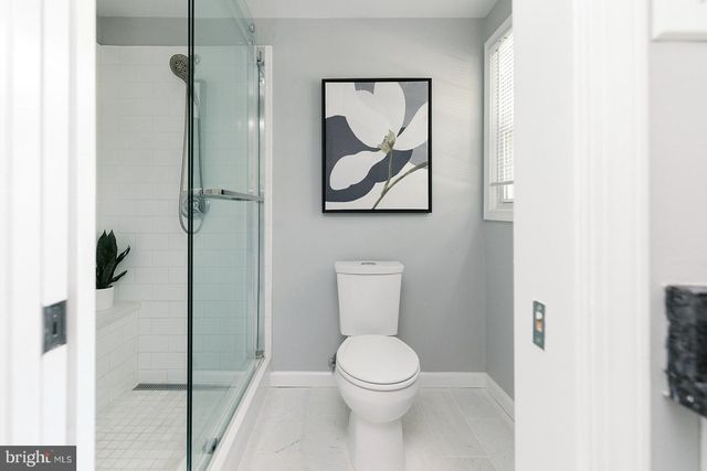 12824 MOUNT ROYAL LN, Fairfax, VA 22033