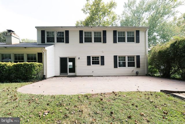 12824 MOUNT ROYAL LN, Fairfax, VA 22033