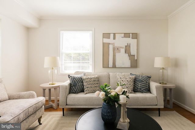 12824 MOUNT ROYAL LN, Fairfax, VA 22033