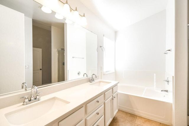 9146 E Encanto Street, Mesa, AZ 85207