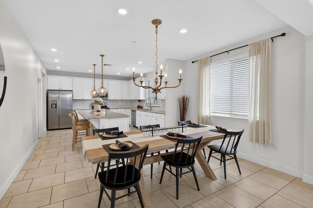 7545 Souffle Way, Sacramento, CA 95829