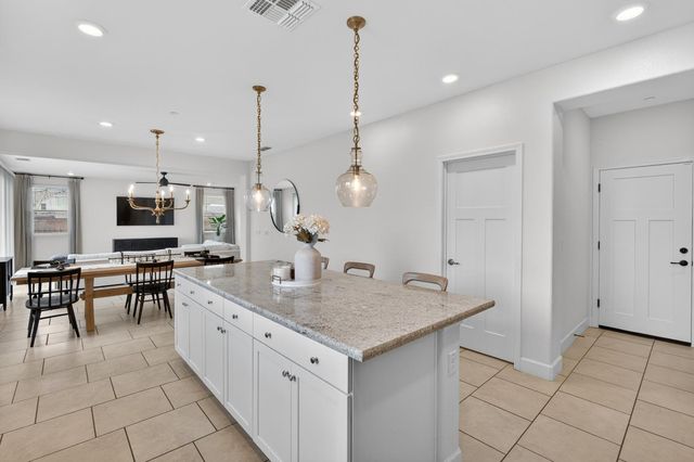 7545 Souffle Way, Sacramento, CA 95829