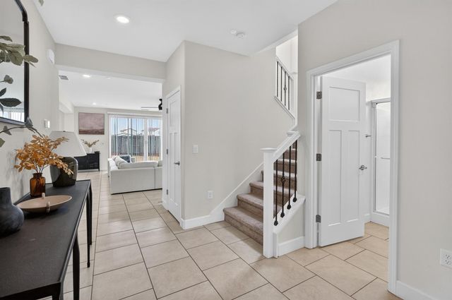 7545 Souffle Way, Sacramento, CA 95829