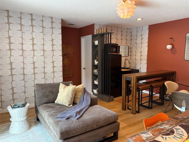 5626 Jason Street, Houston, TX 77096