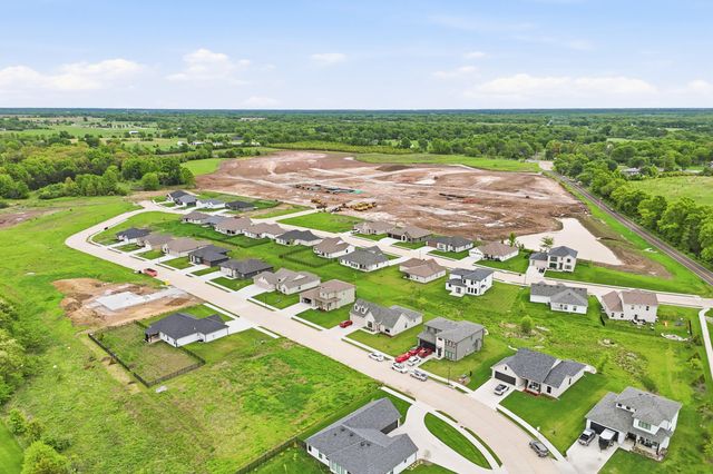 2305 N TRAVELLER DR, Columbia, MO 65202
