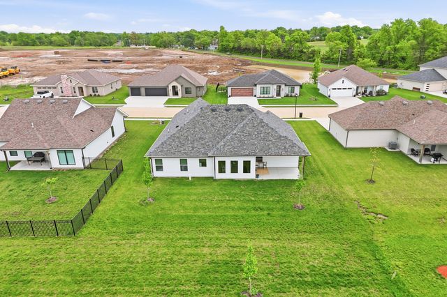 2305 N TRAVELLER DR, Columbia, MO 65202