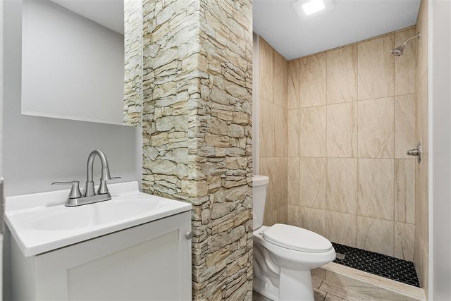 365 White Pigeon Street, Constantine, MI 49042
