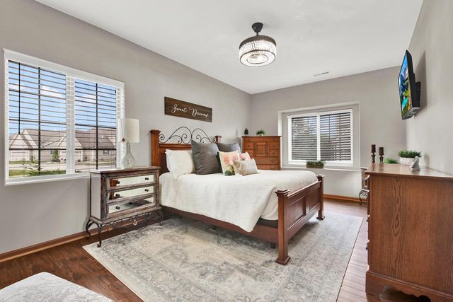 1349 Rose COURT #62, Waukesha, WI 53186