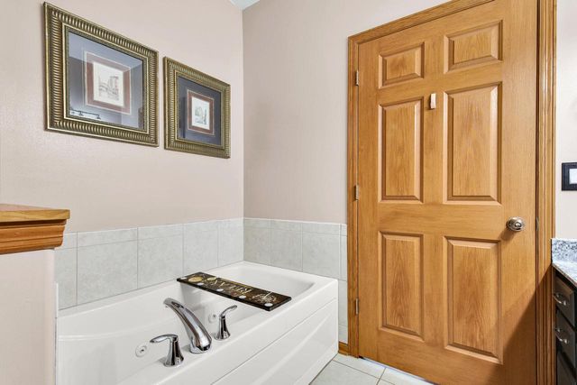 1349 Rose COURT #62, Waukesha, WI 53186