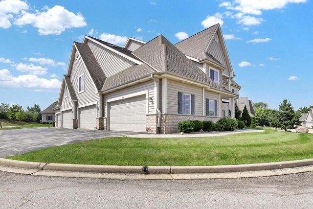 1349 Rose COURT #62, Waukesha, WI 53186