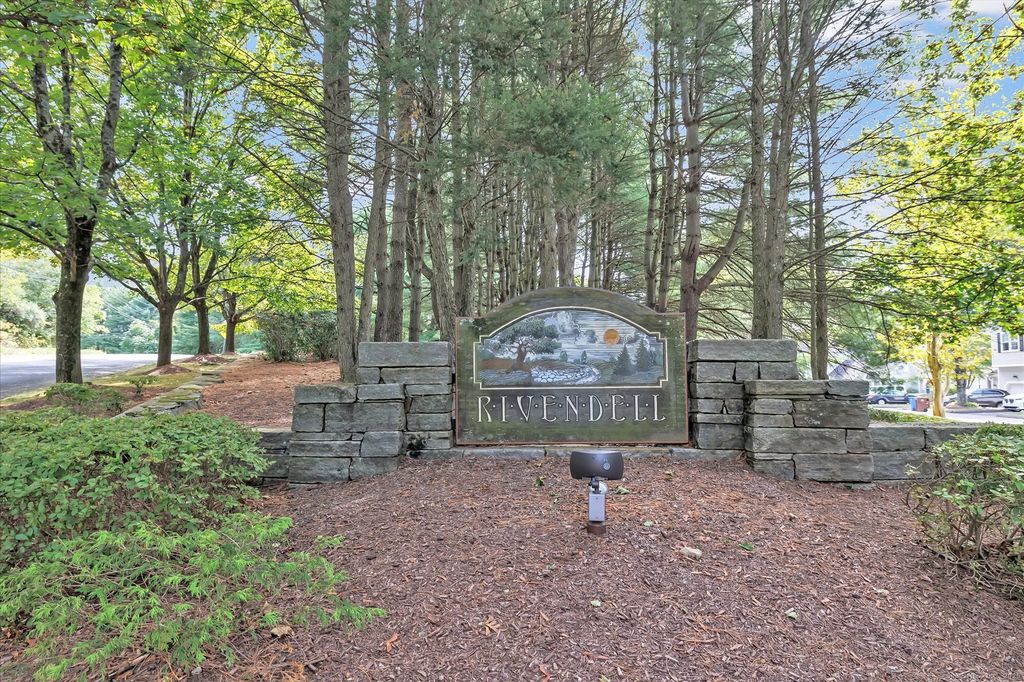 52 Katherine Court 52, Shelton, CT 06484