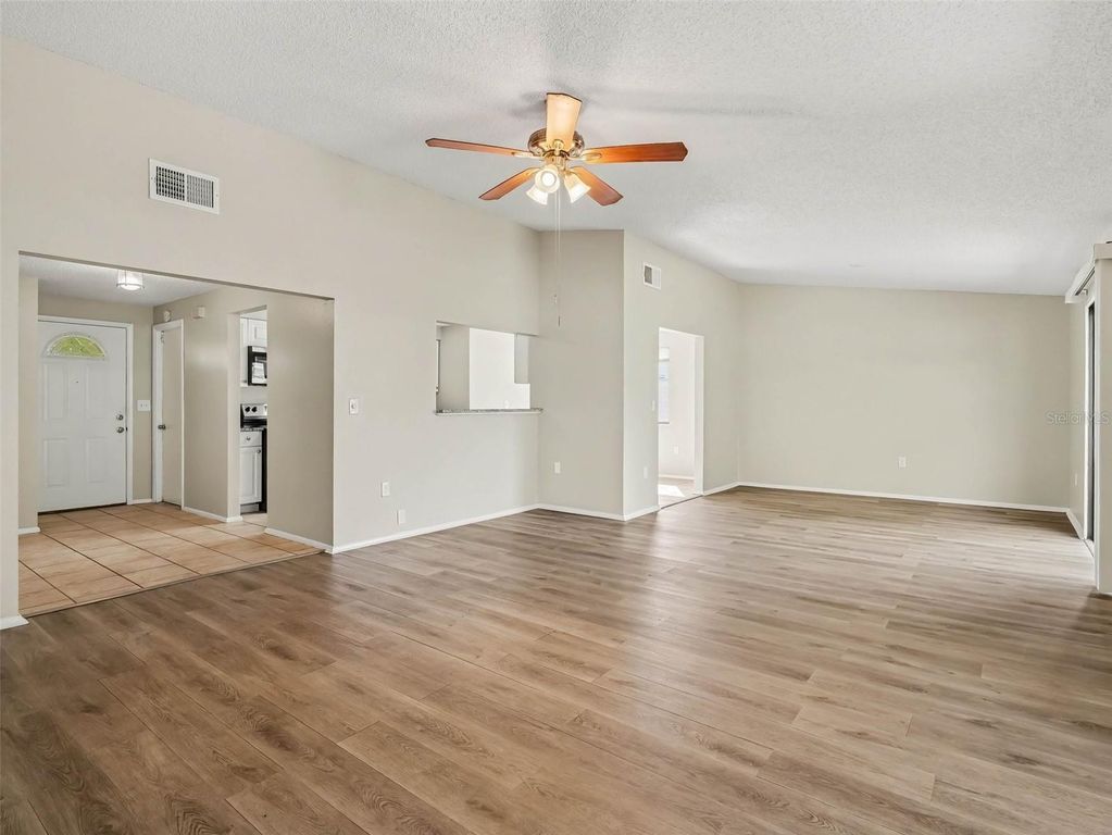 6607 36TH AVENUE DRIVE W, BRADENTON, FL 34209 — photo 4